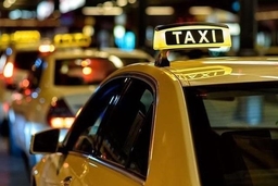 Hướng dẫn chọn loại hình taxi phù hợp di chuyển tới Sân bay Nội Bài
