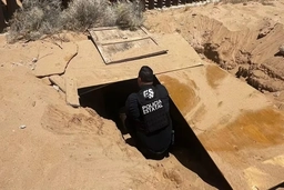 Mexico phát hiện đường hầm vận chuyển ma túy dưới bức tường biên giới với Mỹ