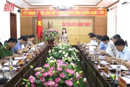 Giám sát việc ban hành Quy chế công tác dân vận trong hệ thống chính trị đối với Ban Thường vụ Huyện ủy Cẩm Thủy
