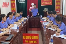 Chi bộ Viện Kiểm sát Nhân dân huyện Quảng Xương sơ kết giữa nhiệm kỳ thực hiện Nghị quyết Đại hội Chi bộ