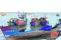 Cháy tàu neo đậu tại bến cá Lạch Trường