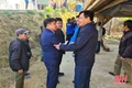 Thăm viếng, chia buồn gia đình nạn nhân tử vong trong vụ lật xe khách ở Hà Tĩnh