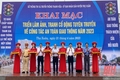 Trưng bày ảnh, tranh cổ động tuyên truyền đảm bảo trật tự, an toàn giao thông