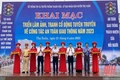 Trưng bày ảnh, tranh cổ động tuyên truyền đảm bảo trật tự, an toàn giao thông