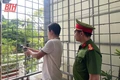 Tháo dỡ “chuồng cọp” tại khu chung cư Đông Phát