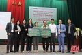 Manulife Việt Nam chi trả quyền lợi bảo hiểm hơn 2 tỷ đồng cho khách hàng tại xã Nga Phú