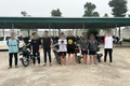 Triệu tập 6 thanh, thiếu niên lạng lách, đánh võng, trêu chọc người đi đường