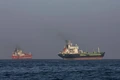 Iran cảnh báo về các tuyến hàng hải “không được cấp phép” qua eo biển Hormuz