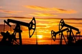 Giá dầu tăng 5% khi hy vọng mở lại eo biển Hormuz suy giảm