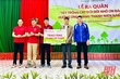 Agribank Nam Thanh Hóa tặng 10.000 cây giống cho người dân xã Mậu Lâm