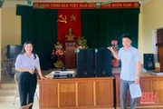 Liên đoàn Lao động huyện Đông Sơn hỗ trợ trang thiết bị cho nhà văn hóa thôn