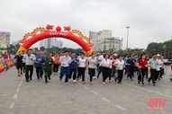 Lễ phát động “Toàn dân rèn luyện thân thể theo gương Bác Hồ vĩ đại” gắn với Ngày chạy Olympic vì sức khỏe toàn dân diễn ra vào ngày 26-3