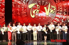 Chương trình nghệ thuật “Trở về” đã quyên góp được 3,8 tỷ đồng ủng hộ người dân vùng lũ Thanh Hóa