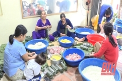 1.000 bánh chưng của phụ nữ khu phố 1 thị trấn Kim Tân gửi về Miền Trung