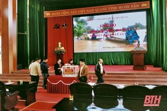 Huyện Hà Trung ủng hộ đồng bào Miền Trung khắc phục hậu quả thiên tai