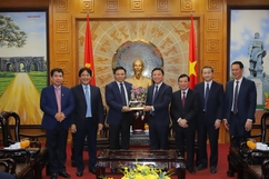 Thường trực Tỉnh ủy Thanh Hóa tiếp và làm việc với lãnh đạo Tập đoàn Dầu khí Việt Nam