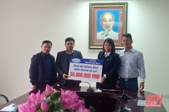 Công đoàn  Ngân hàng TMCP Đông Á ủng hộ đồng bào miền Trung lũ lụt
