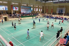Gần 300 VĐV tranh tài tại Giải cầu lông, bóng bàn, quần vợt – Đại hội TDTT huyện Hà Trung lần thứ IX