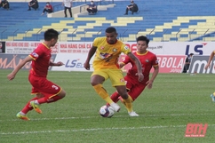 Giành chiến thắng trong trận derby Bắc Trung Bộ, Đông Á Thanh Hóa vươn lên vị trí thứ 5