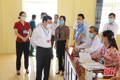 Phó Bí thư Thường trực Tỉnh ủy Lại Thế Nguyên kiểm tra công tác bầu cử tại huyện Thiệu Hóa và TP Sầm Sơn