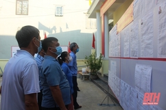Cử tri trên địa bàn thành phố Sầm Sơn nô nức đi bỏ phiếu