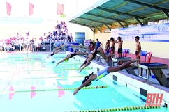 Tiếp nhận khoản viện trợ thực hiện dự án “Bơi an toàn” tại huyện Bá Thước