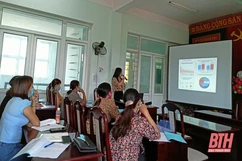 Nâng cao năng lực cho cán bộ, cộng tác viên dân số, phụ nữ thôn về chương trình phòng, chống HIV/AIDS