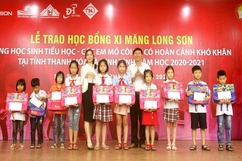 Công ty Xi măng Long Sơn tiếp tục đồng hành với học sinh có hoàn cảnh khó khăn