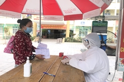Bệnh viện Đa khoa tỉnh Thanh Hoá bảo đảm an toàn khám, chữa bệnh cho Nhân dân trong bối cảnh dịch bệnh COVID-19