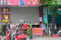 UBND phường Lam Sơn (TP Thanh Hoá) yêu cầu các cơ sở sản xuất bánh Trung thu gia truyền không được bán tại cửa hàng