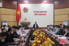Phó Chủ tịch Thường trực UBND tỉnh Nguyễn Văn Thi làm việc với các doanh nghiệp đầu mối, phân phối xăng dầu trên địa bàn tỉnh Thanh Hoá