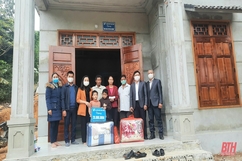 Trao Mái ấm tình thương cho phụ nữ có hoàn cảnh khó khăn huyện Thạch Thành
