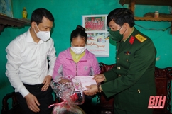 Quân ủy Trung ương, Bộ Quốc phòng tặng quà đối tượng chính sách tỉnh Thanh Hóa