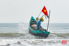 Ngư dân Thanh Hóa phấn khởi đi chuyến biển đầu năm mới