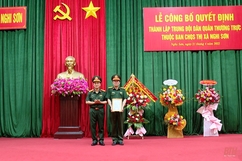 Thị xã Nghi Sơn: Công bố quyết định và ra mắt trung đội dân quân thường trực