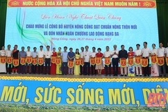 Hội diễn nghệ thuật quần chúng huyện Nông Cống chào mừng Lễ công bố huyện đạt chuẩn nông thôn mới