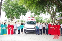 BIDV trao tặng xe cứu thương cho Bệnh viện Đa khoa huyện Hậu Lộc