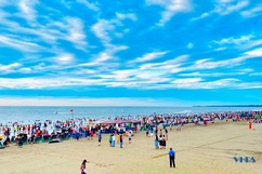 Biển Hải Tiến thu hút trên 500.000 lượt khách du lịch