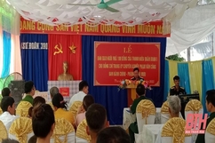 Bàn giao Ngôi nhà 100 đồng cho gia đình Trung úy Phạm Văn Công