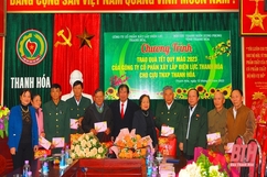 Công ty CP Xây lắp điện lực Thanh Hoá tặng quà tết cho 200 cựu TNXP