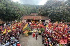Đặc sắc nghi thức rước kiệu tại Lễ hội đền Bà Triệu 2023