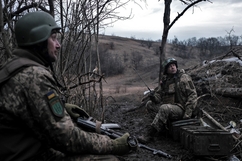 Nga - Ukraine “giằng co” từng mét đất ở “vùng chết” Bakhmut