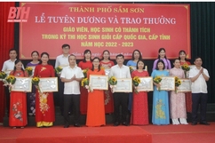 TP Sầm Sơn vinh danh giáo viên, học sinh đoạt giải cấp Quốc gia, cấp tỉnh năm học 2022-2023