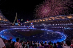 Bế mạc SEA Games 32; Thua Man City, Real bị loại khỏi Champions League