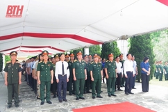Truy điệu và an táng 16 hài cốt liệt sĩ Quân tình nguyện và chuyên gia Việt Nam hy sinh tại Lào