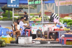 Nguy cơ ngộ độc thực phẩm đường phố mùa nắng nóng