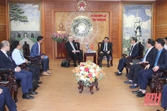 Phó Chủ tịch Thường trực UBND tỉnh tiếp xã giao đoàn công tác của Đại sứ quán Phần Lan tại Việt Nam