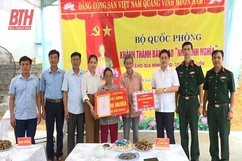 Bộ Chỉ huy Quân sự tỉnh Thanh Hóa bàn giao 3 nhà tình nghĩa tại huyện Vĩnh Lộc