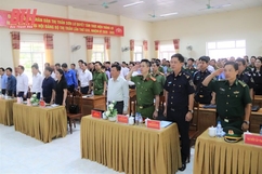 Phó Chủ tịch Thường trực UBND tỉnh Nguyễn Văn Thi dự “Ngày hội toàn dân bảo vệ an ninh Tổ quốc năm 2023” tại thị trấn Sơn Lư