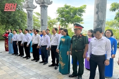 Phó Chủ tịch HĐND tỉnh Nguyễn Quang Hải viếng nghĩa trang liệt sĩ, thăm và tặng quà đối tượng chính sách trên địa bàn huyện Đông Sơn